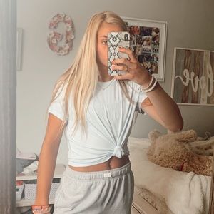 AMERICAN EAGLE CROP TOP 🦋🦋